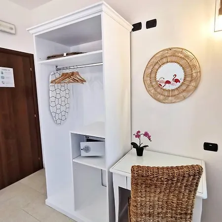 Loft Tropical - 100 Metri Dalla Spiaggia Di Sabbia E Dal Mare Apartment
