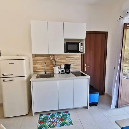 Loft Tropical - 100 Metri Dalla Spiaggia Di Sabbia E Dal Mare Apartment *