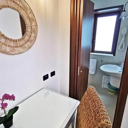 Loft Tropical - 100 Metri Dalla Spiaggia Di Sabbia E Dal Mare * Fontane Bianche