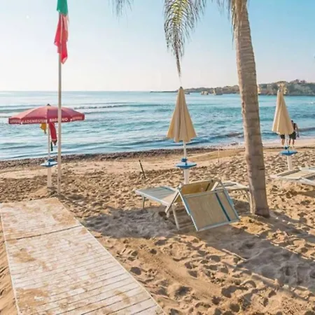 Loft Tropical - 100 Metri Dalla Spiaggia Di Sabbia E Dal Mare