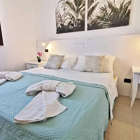 Loft Tropical - 100 Metri Dalla Di Sabbia E Dal Mare Apartman *