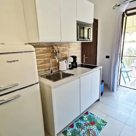 Apartment Loft Tropical - 100 Metri Dalla Spiaggia Di Sabbia E Dal Mare *